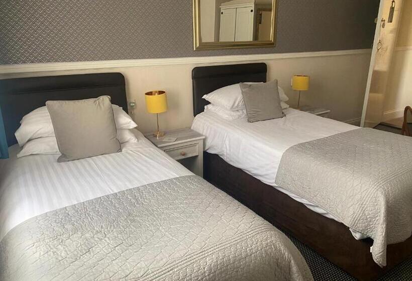 בית מלון כפרי Buckingham Lodge Guest House