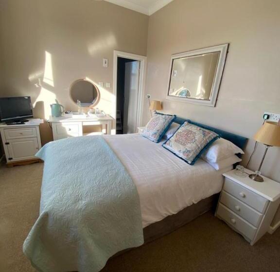 בית מלון כפרי Buckingham Lodge Guest House