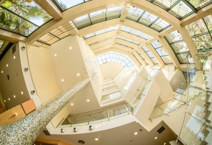 فندق California Palace