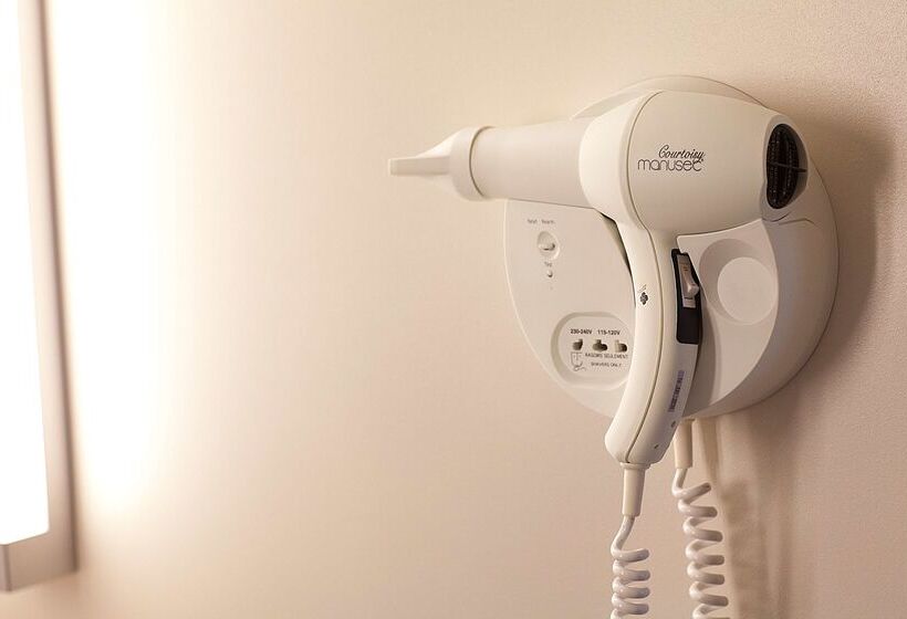 Hotel Campanile Clermont Ferrand ~ Aubière