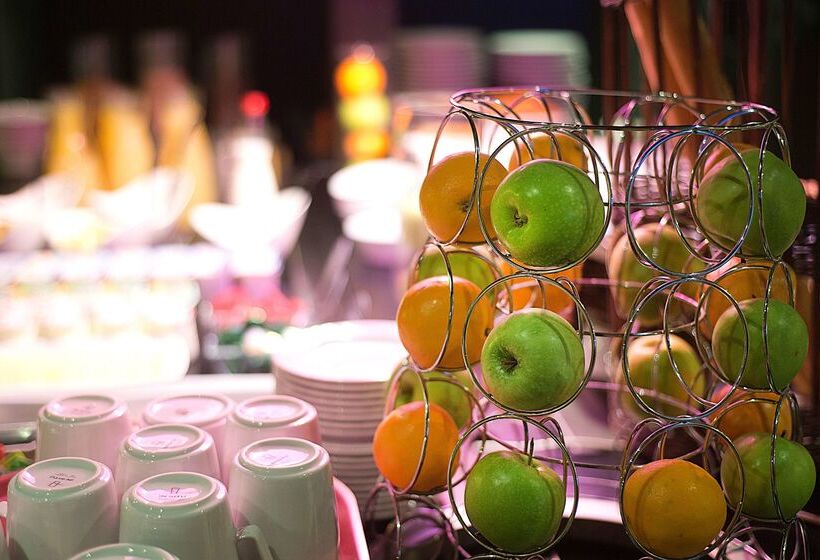 Hotel Campanile Clermont Ferrand ~ Aubière