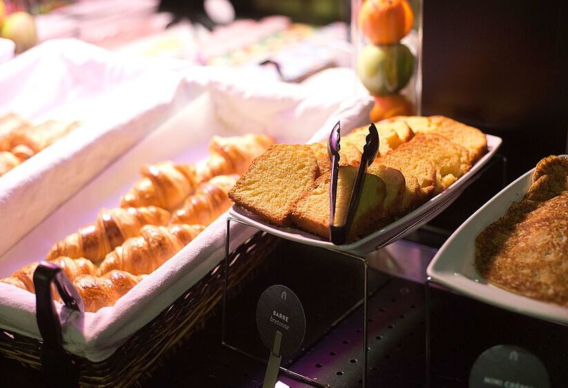 Hotel Campanile Clermont Ferrand ~ Aubière