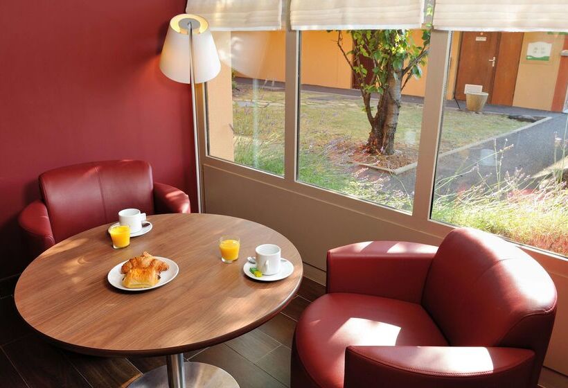 Hotel Campanile Clermont Ferrand ~ Aubière