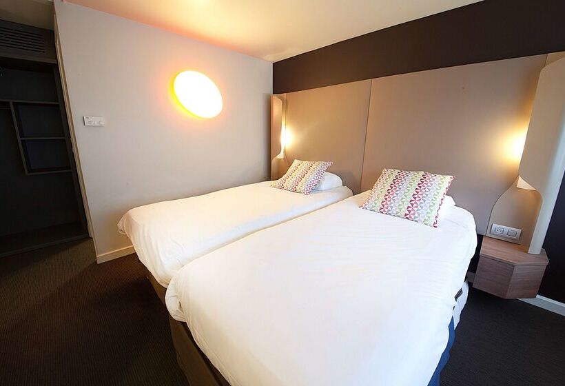 Hotel Campanile Clermont Ferrand ~ Aubière