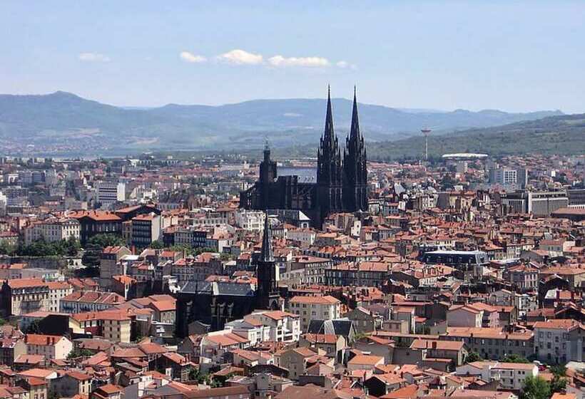 Hotel Campanile Clermont Ferrand ~ Aubière
