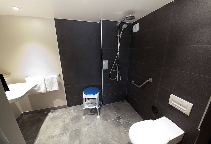 Hotel Campanile Clermont Ferrand ~ Aubière