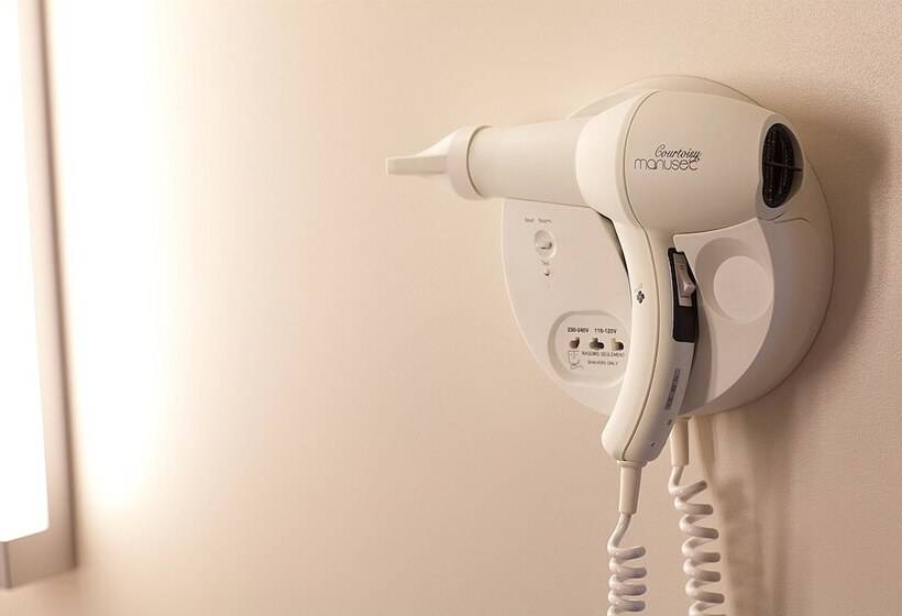 Hotel Campanile Clermont Ferrand ~ Aubière