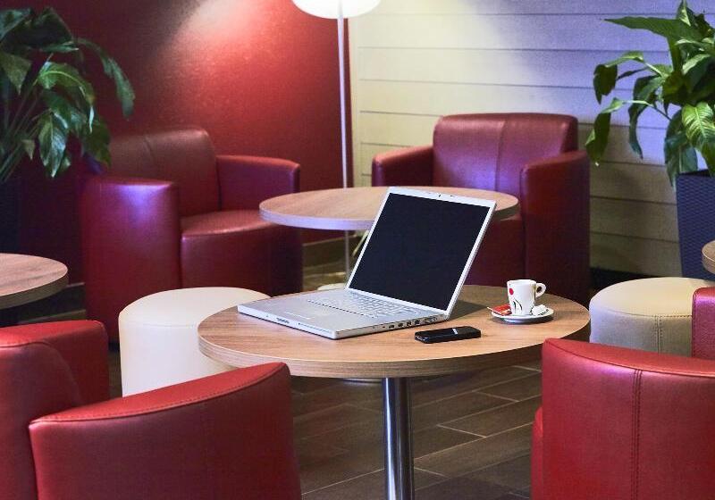 호텔 Campanile Troyes Sud  Bucheres