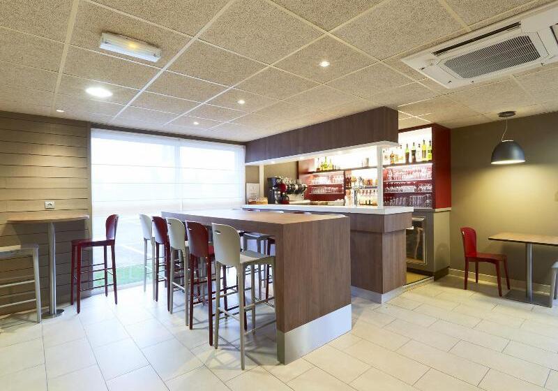 酒店 Campanile Troyes Sud  Bucheres