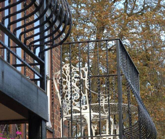 酒店 Cotswold Lodge