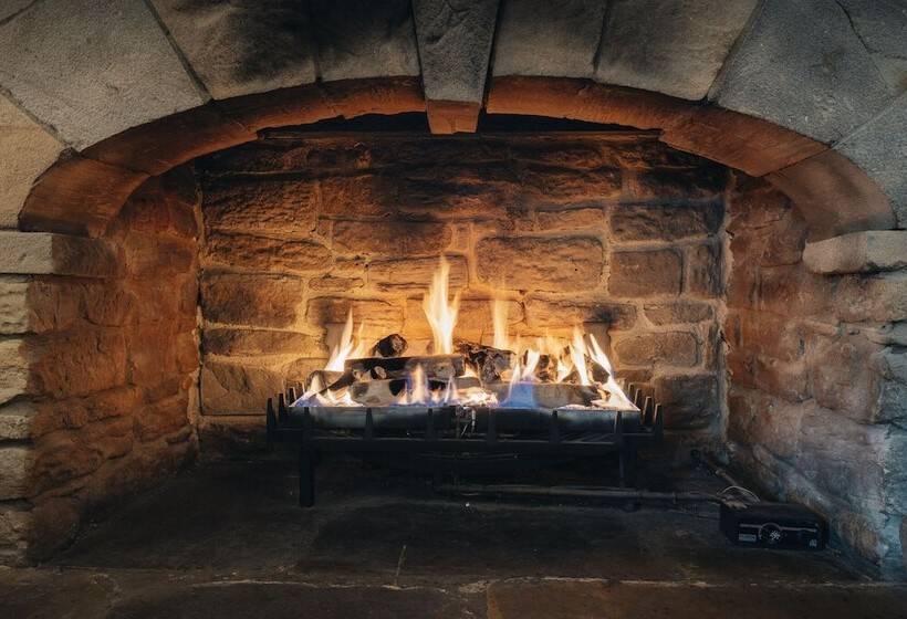 Отель Derwent Manor Boutique