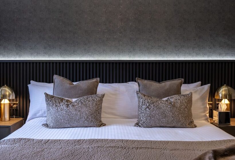 Отель Derwent Manor Boutique