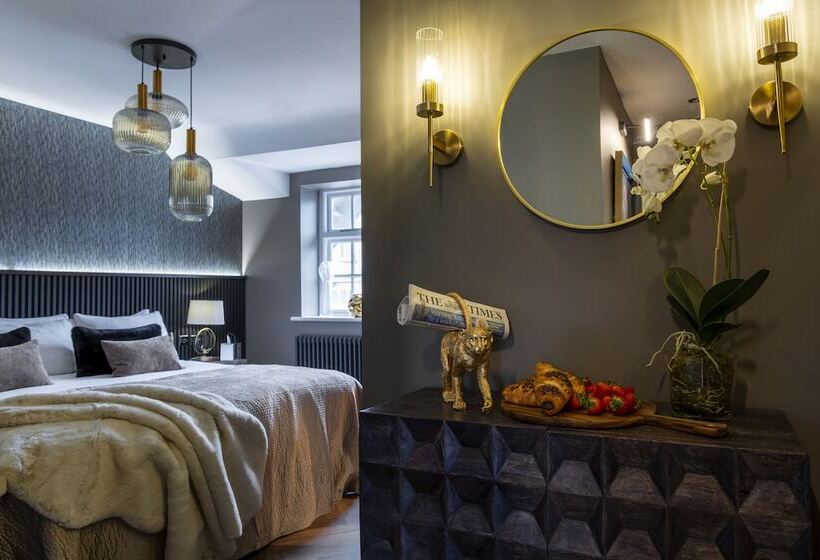 Отель Derwent Manor Boutique