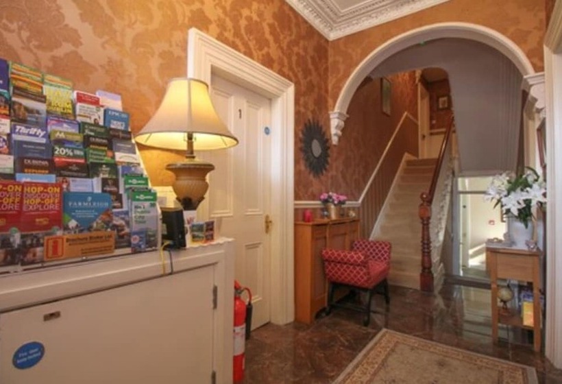 هتل Donnybrook Hall