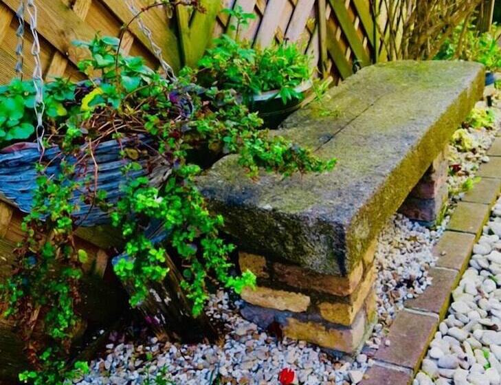 هتل Donnybrook Hall