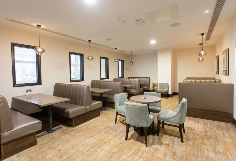 Doubletree By Hilton Hotel Nottingham Gateway