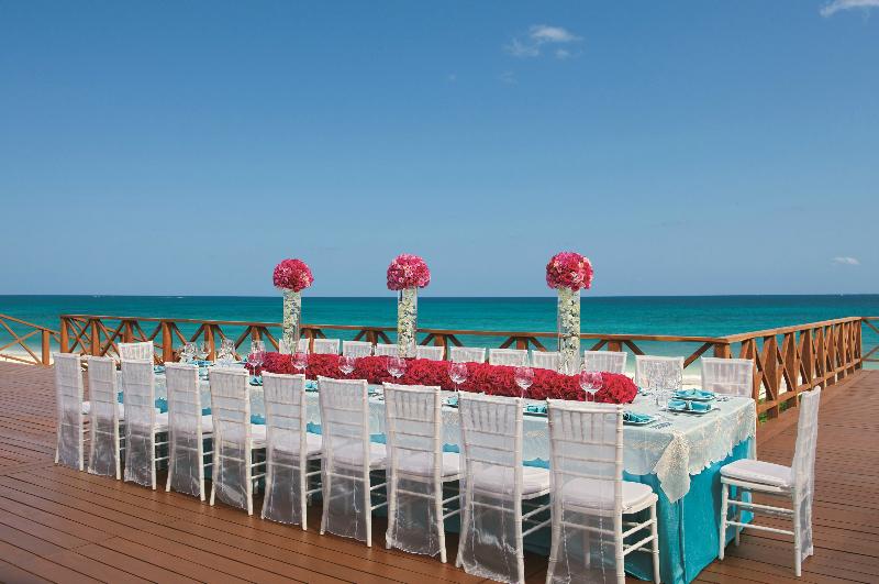 هتل Dreams Sapphire Resort & Spa