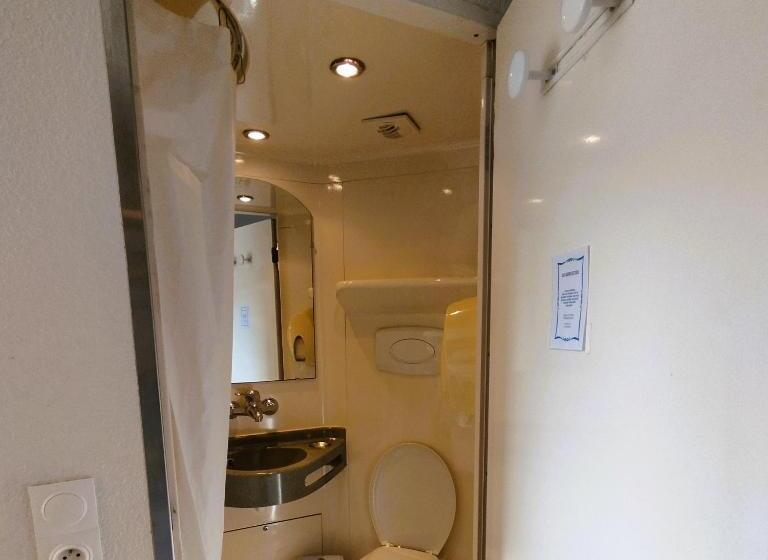 בית מלון כפרי F1 Lyon Bourgoin Jallieu