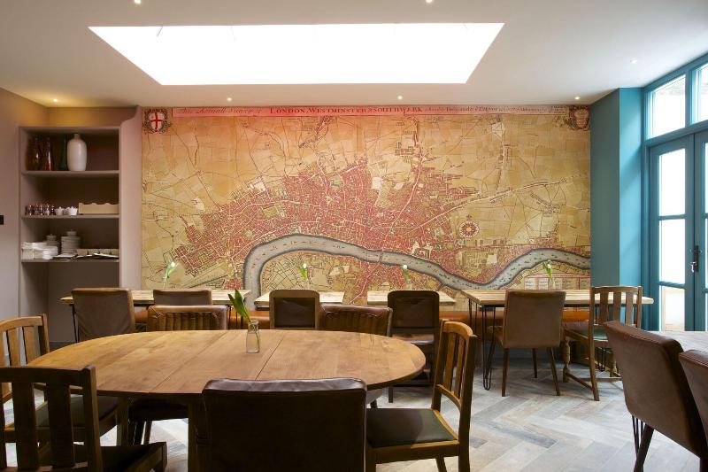 בית מלון כפרי Georgian House