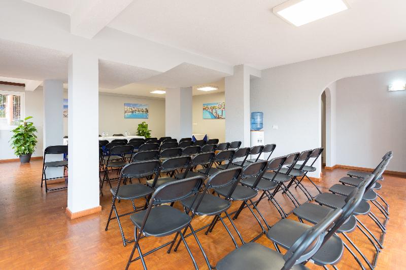 ホテル Globales Acuario