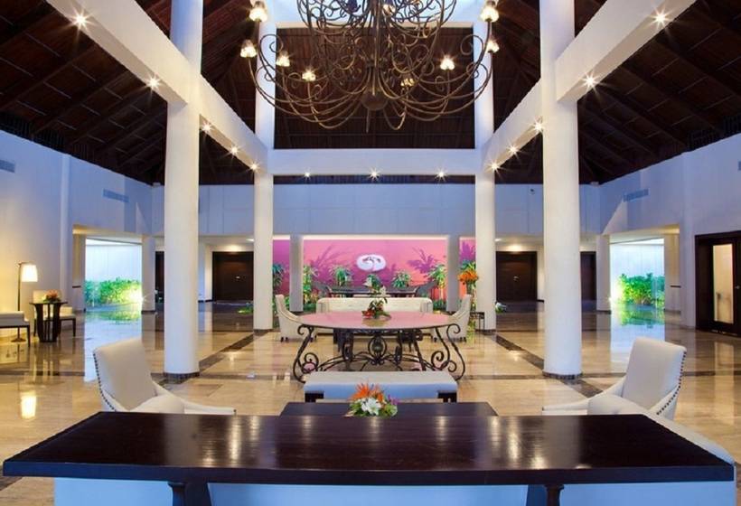 Grand Palladium Palace Resort Spa & Casino - All Inclusive