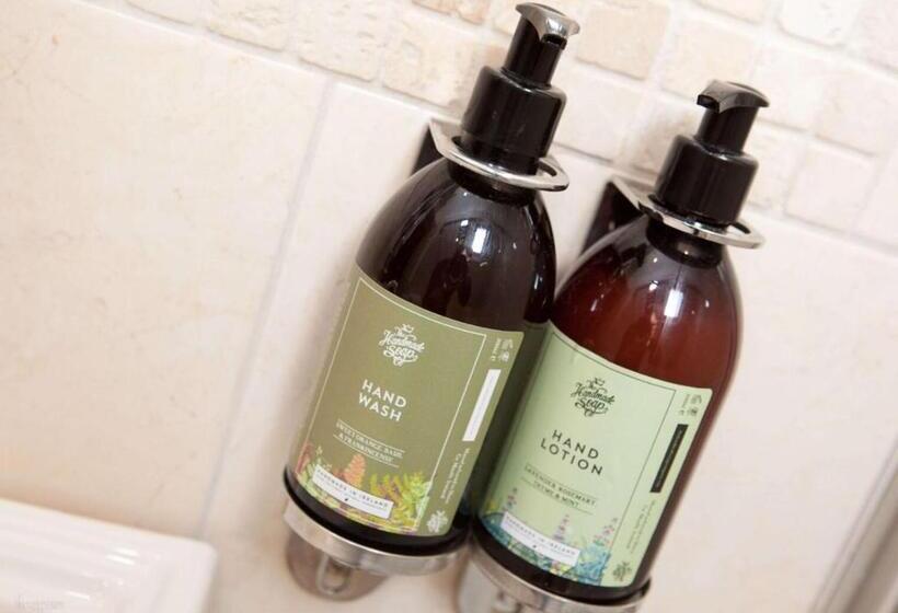 호텔 Headfort Arms