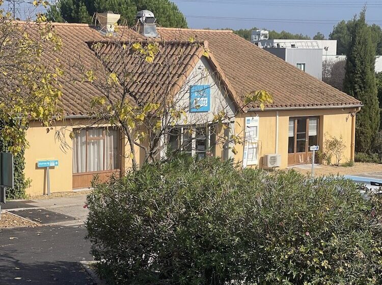 Отель Kyriad Direct Montpellier Saint Jean De Védas   La Peyrière