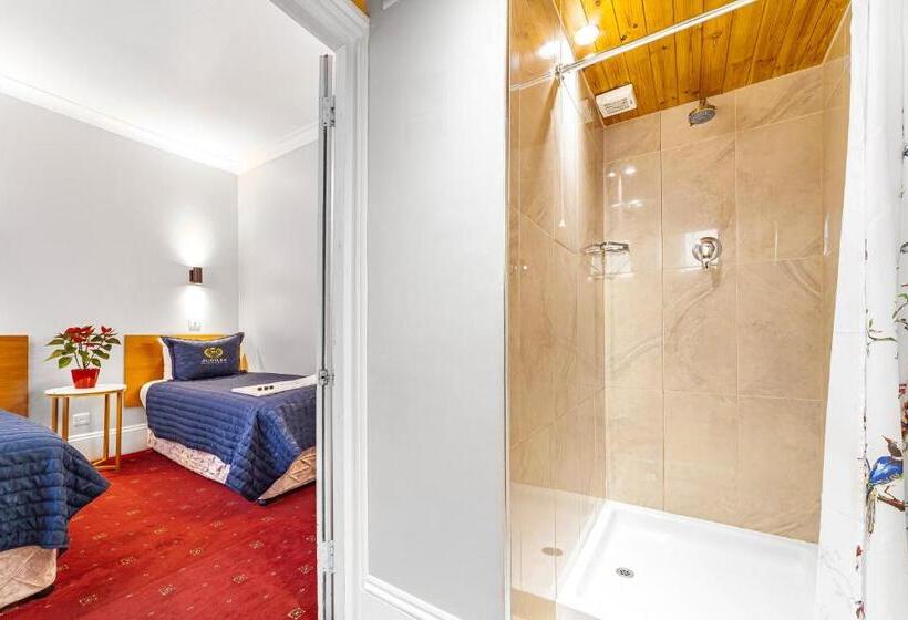 Jubilee Hotel Victoria