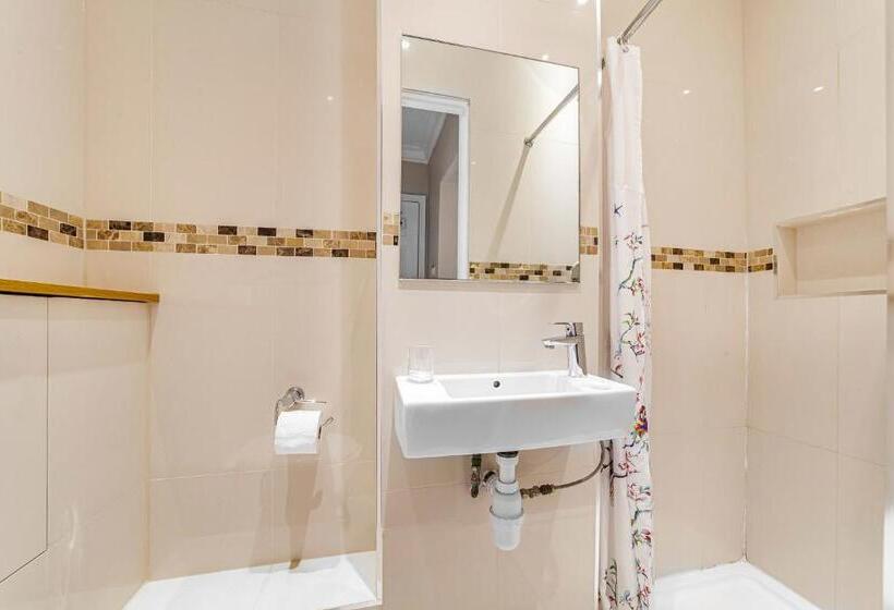 Jubilee Hotel Victoria