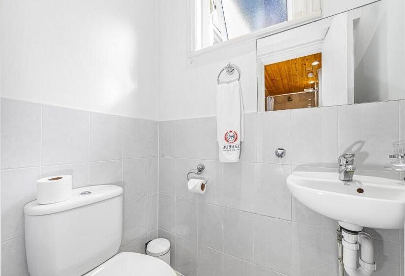 Jubilee Hotel Victoria