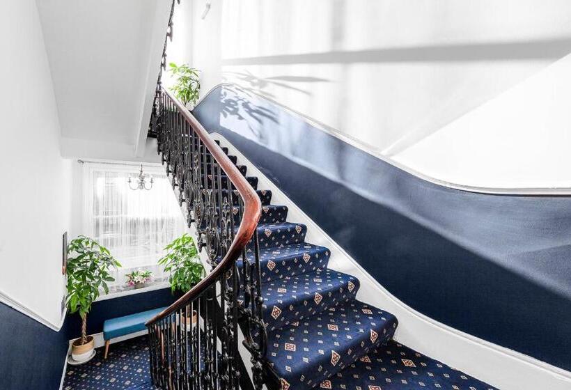 Jubilee Hotel Victoria