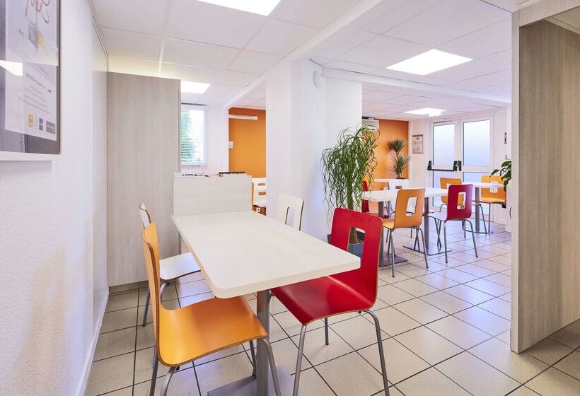 فندق Kyriad Direct Annemasse Genève