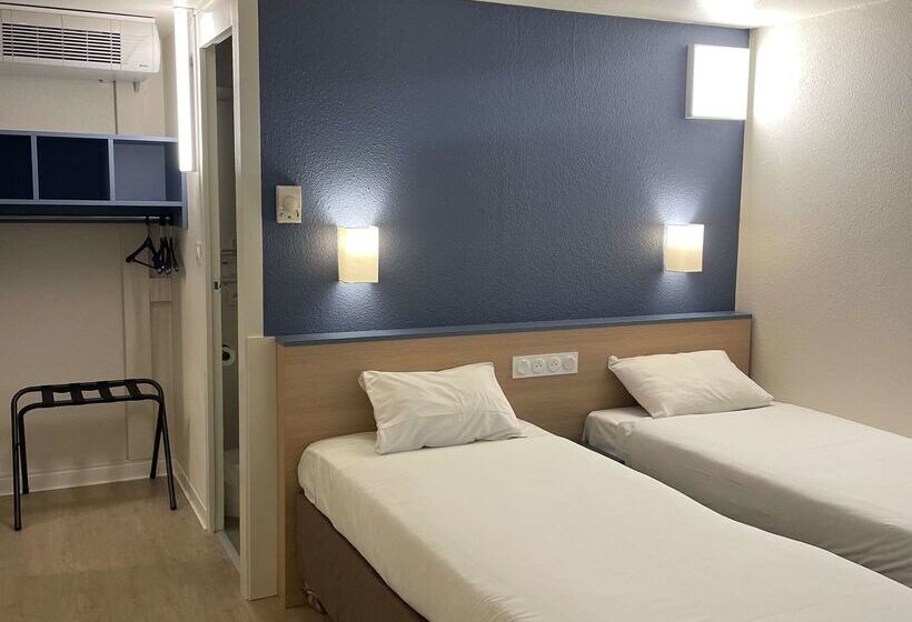 Отель Kyriad Direct Montpellier Saint Jean De Védas   La Peyrière