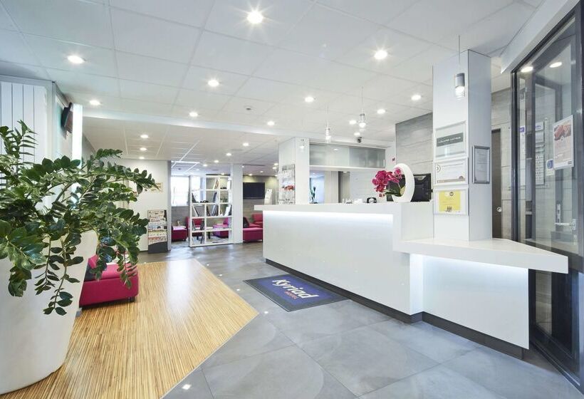 فندق Kyriad Montbeliard  Sochaux