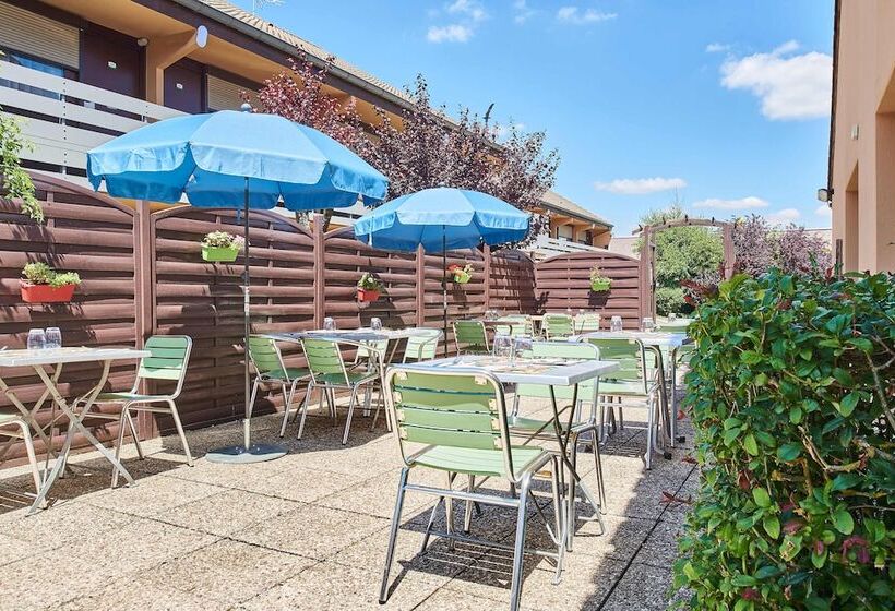 Отель Kyriad Nancy Ouest Laxou