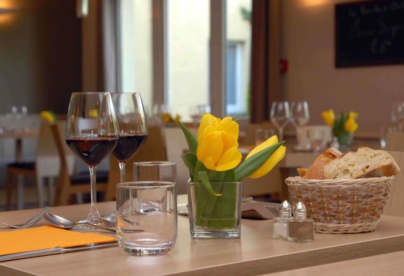 酒店 Kyriad Valence Nord Bourg Les Valence