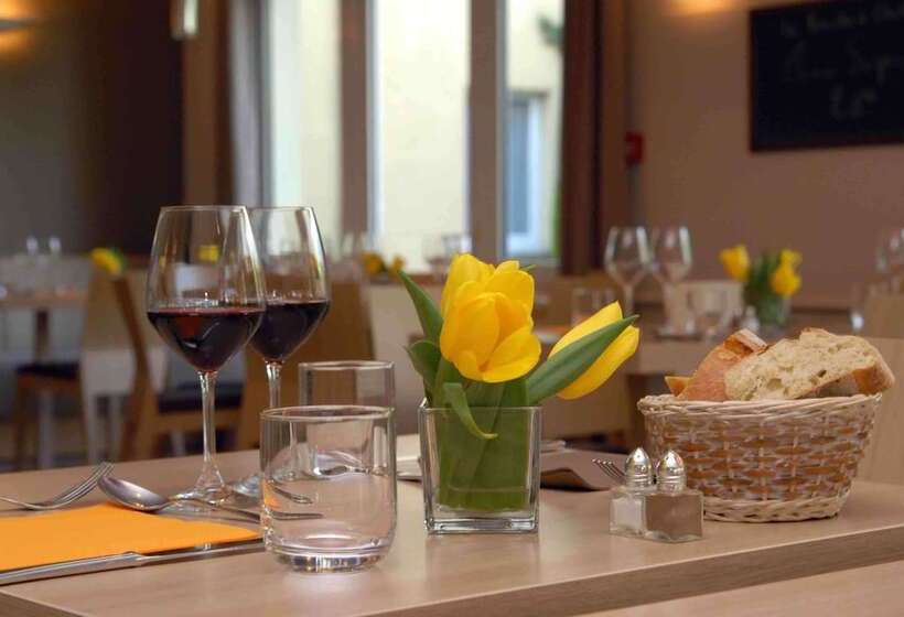 酒店 Kyriad Valence Nord Bourg Les Valence