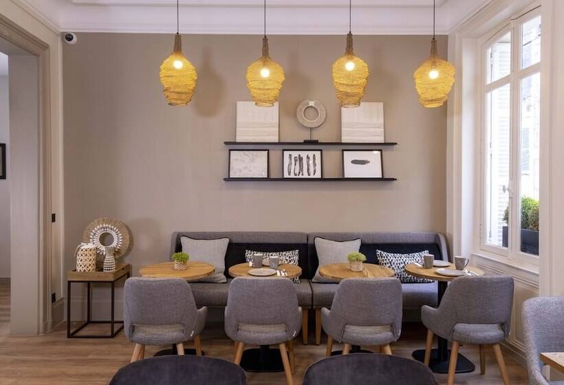 Отель Le Fer A Cheval