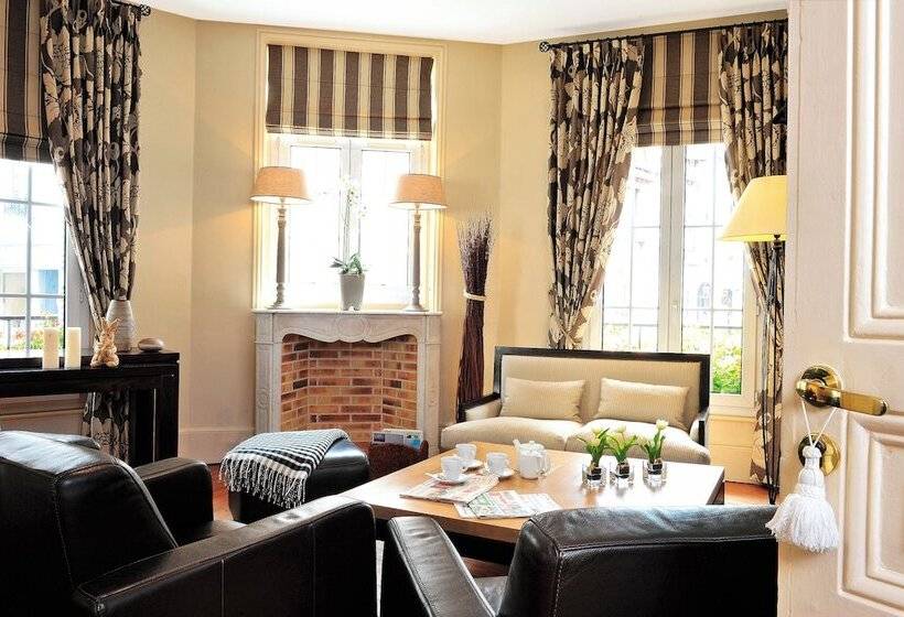 Отель Le Fer A Cheval