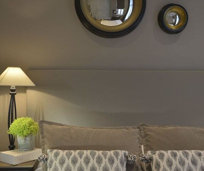 Отель Le Fer A Cheval