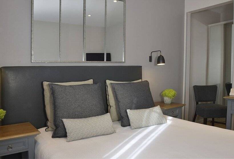 Отель Le Fer A Cheval