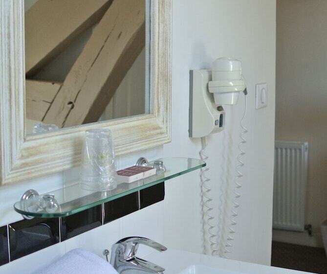 فندق Logis Hôtel Louise De Savoie