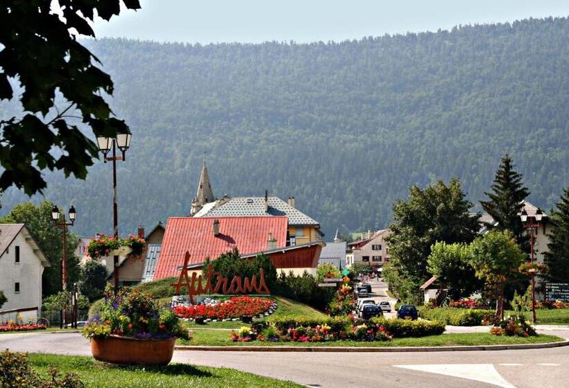 호텔 Logis Le Vernay