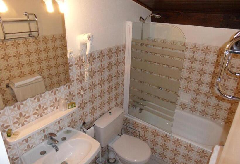 호텔 Logis Le Vernay