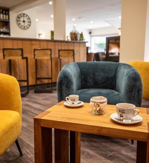 호텔 Logis Le Vernay