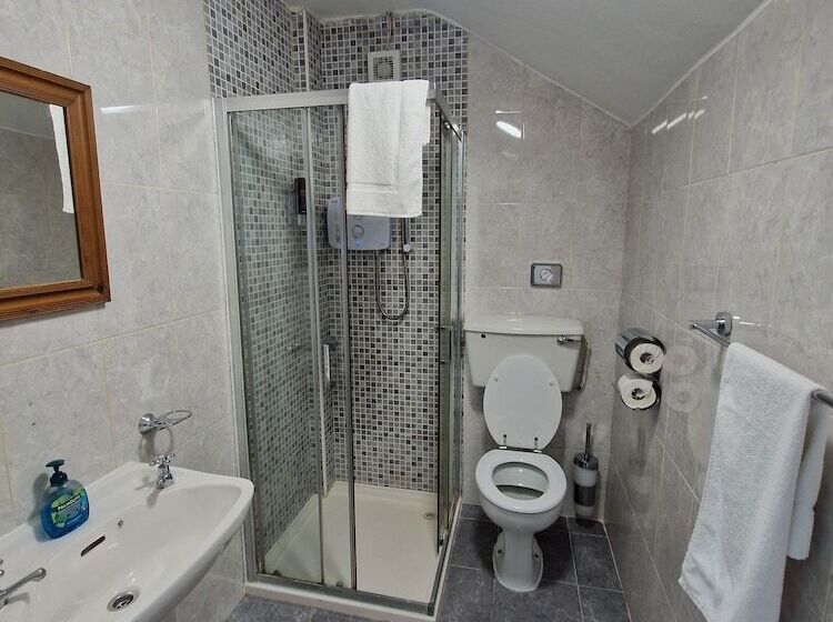 هتل Lyndon Guesthouse