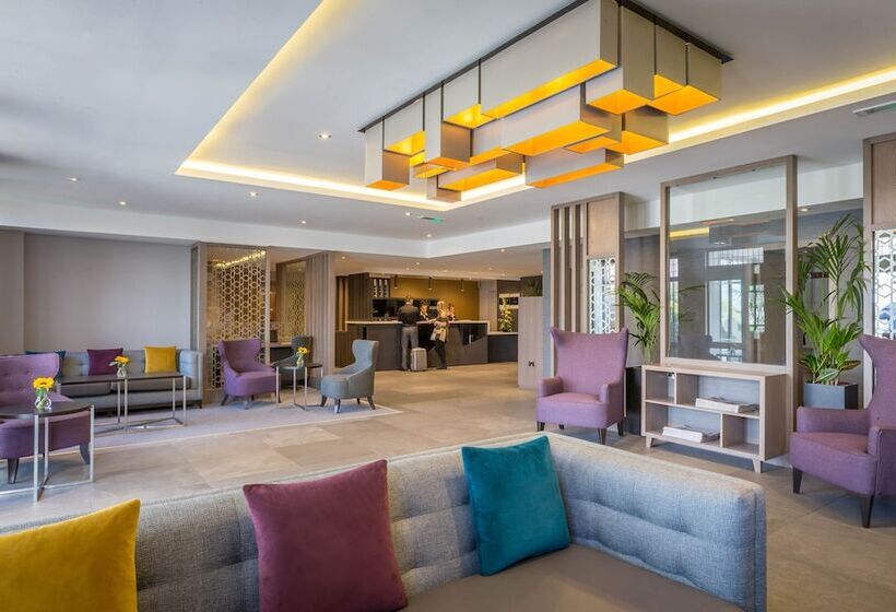 Maldron Hotel, Newlands Cross