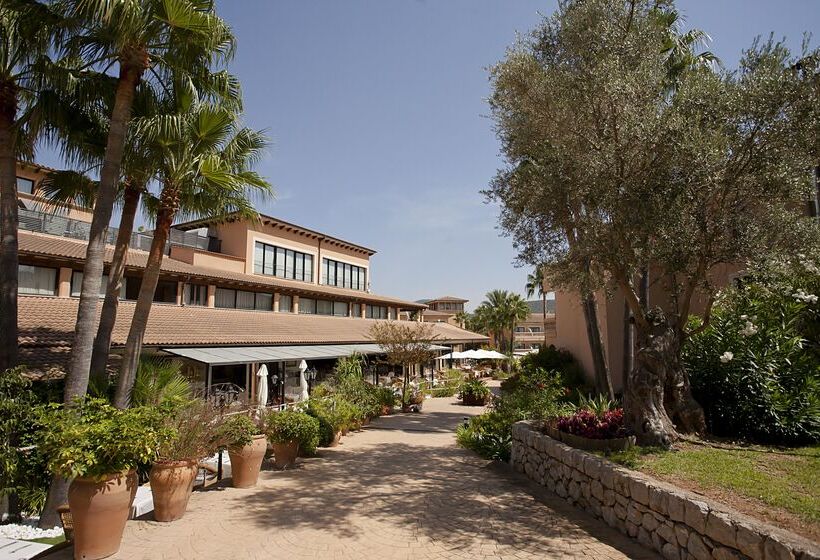 Mon Port Hotel & Spa