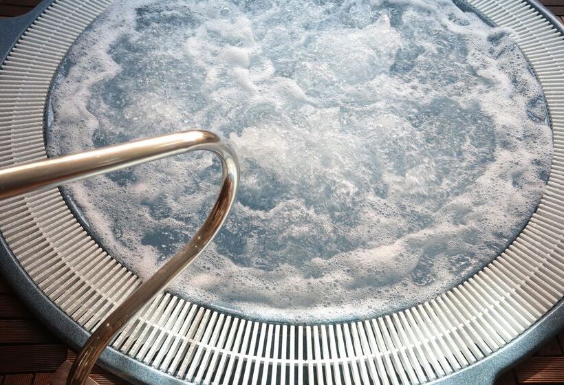 Mon Port Hotel & Spa