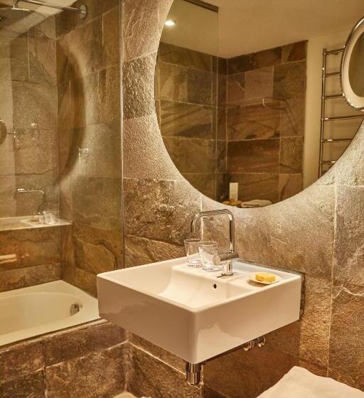 Отель Neri – Relais & Chateaux